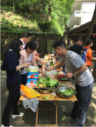 国投集团工会组织开展春游烧烤活动