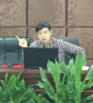 集团邀请专家专题学习贯彻十八届五中全会精神