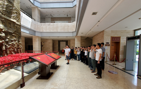 寻红色足迹  践行不变初心 —市国投集团本部第二支部开展主题党日活动