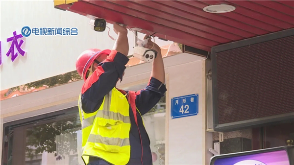 株洲“雪亮工程”二期年底建成，路面摄像头能拍清行人面部特征