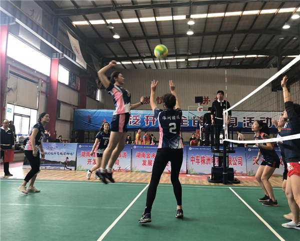 【喜讯】市国投集团代表队斩获株洲市第五届气排球女子组冠军