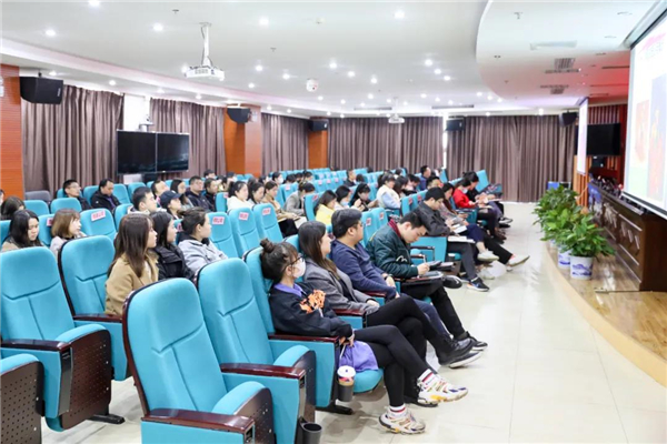 市国投集团开展摄影技巧专题培训