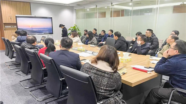 株洲市国投集团各级党组织集中观看省第十二次党代会精神党员教育电视片