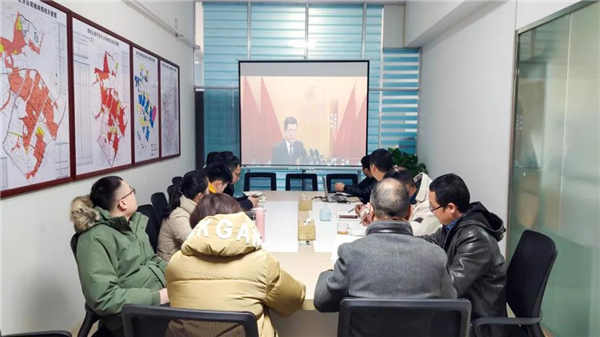 株洲市国投集团各级党组织集中观看省第十二次党代会精神党员教育电视片