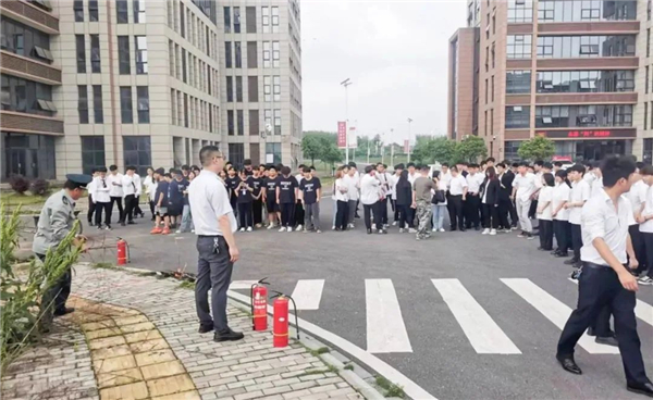 4月主题党日活动，他们这样开展