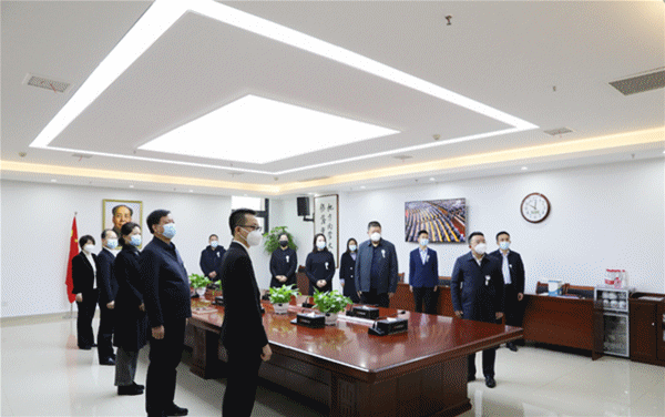 株洲国投集团组织各基层党组织党员干部收看江泽民同志悼念活动