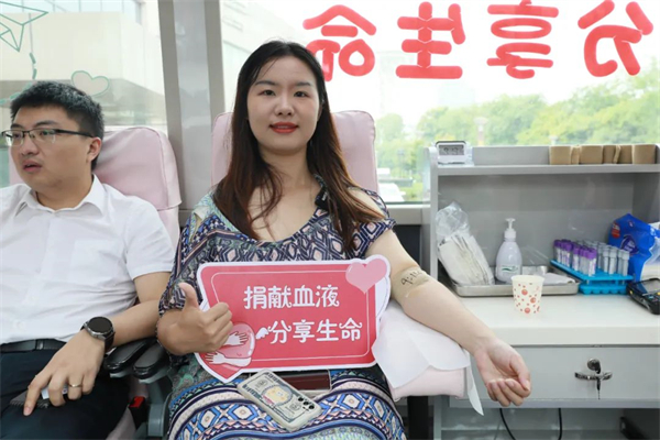 大爱无形 献血有情——株洲国投集团开展无偿献血活动