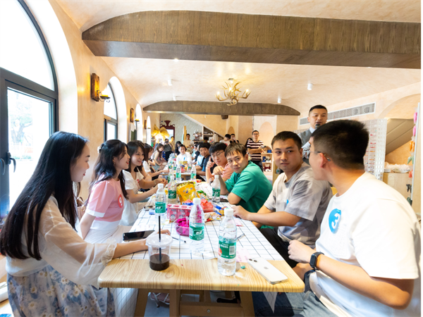 “青”心有你 幸福国投——株洲国投集团“青”心有你 幸福国投——株洲国投集团联合中车时代新材开展青年联谊活动联合中车时代新材开展青年联谊活动