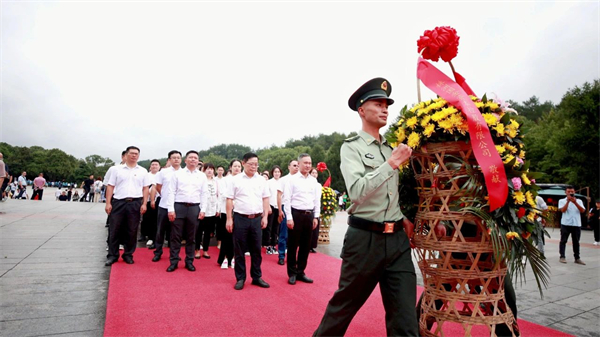 伟人故里寻足迹 砥砺前行担使命——国金资本开展党建带团建教育培训活动