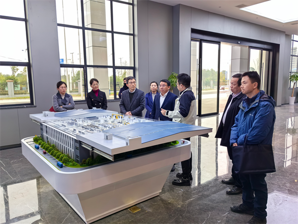 国投集团党委书记、董事长周述勇一行开展北斗产业发展调研