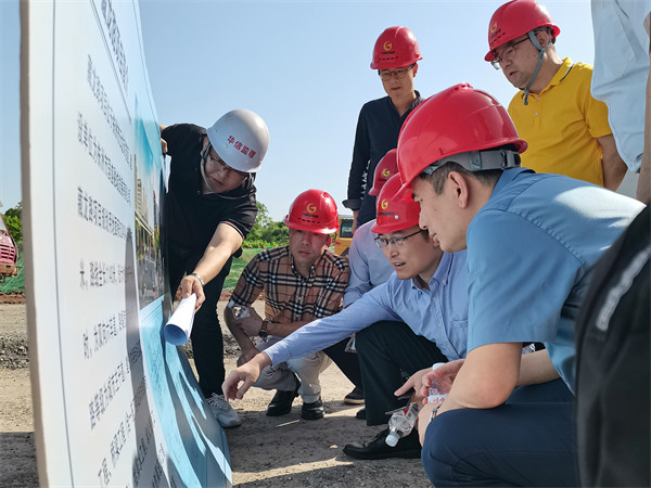 国投集团党委副书记、总经理许大为带队调研督导藏龙路等重大项目建设工作